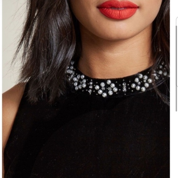 NWOT Modcloth Size Small Black Velvet Beaded Pearl Trim High Neck Above Knee - Picture 4 of 8